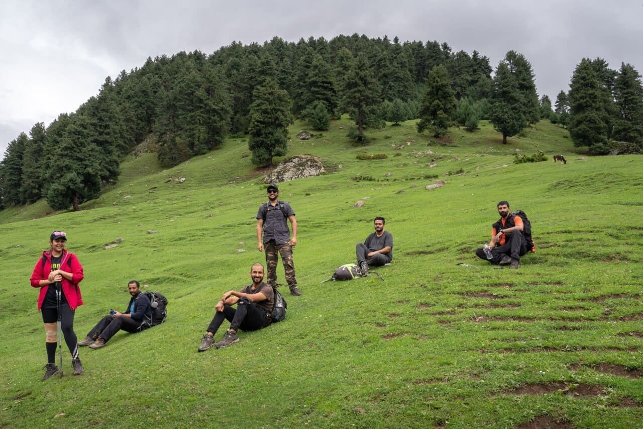 trekkers are resting at the valley in sonmarg