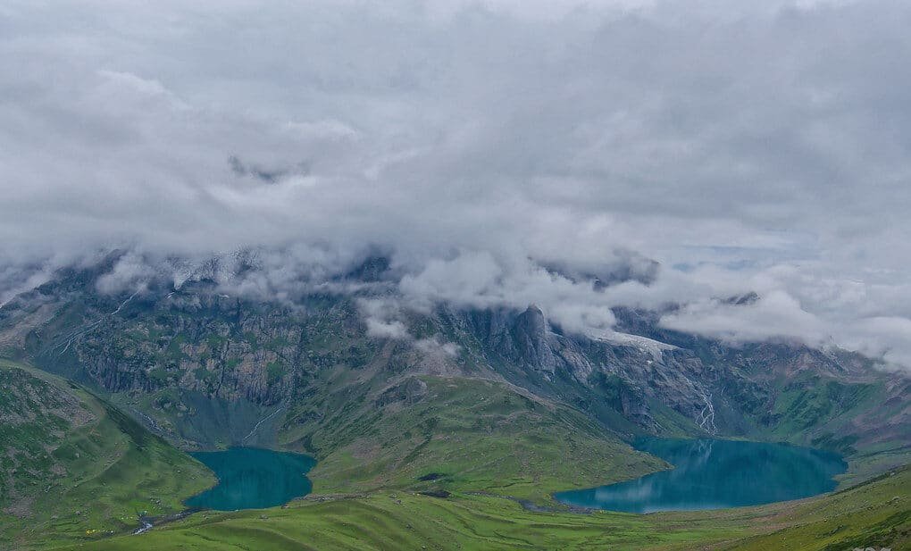 a panoramic view of nundkol and gangabal lake