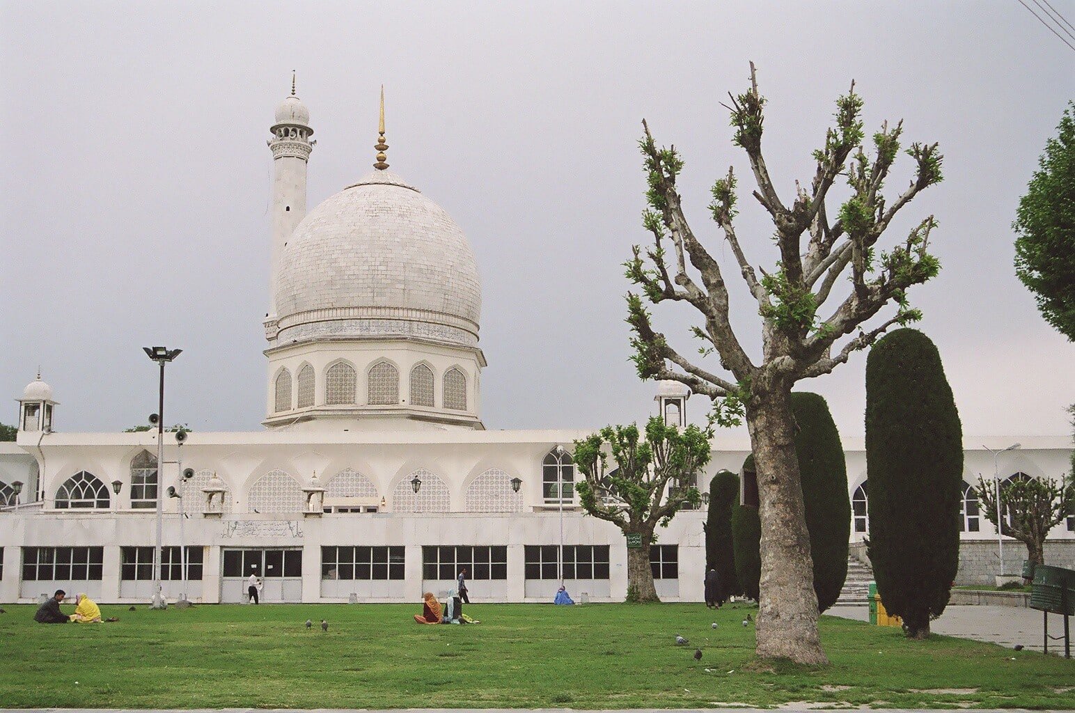 hazratbal shrine is of white marble in srinagar, Kashmir