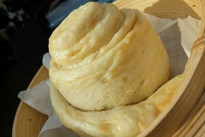 tingmo Steamed Tibetan bread roll